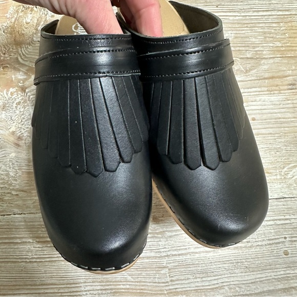 NWOB Sandgrens Venice Fringed Heeled Clog Mule Black Leather Scandi 6-6.5 - Picture 8 of 15